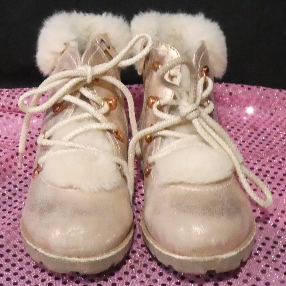 Sparkling Ankle Boots With Faux Fur Trim and Boot Tongue | size 13